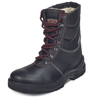 Zateplená poloholeňová bezpečnostná obuv PANDA STRONG DUCATO S3
Zimná bezpečnostná poloholeňová obuv PANDA STRONG DUCATO S3 s oceľovou tužinkou a stielkou proti prepichnutiu. Antistatická vodeodolná obuv odolná proti olejom a pohonným hmotám s absorpciou energie v oblasti päty.  Podošva: PU/PU SRC  Norma: EN 20345  Veľkosť: 36-48 Postupne dopredaj → náhrada PANDA NUOVO Zateplená poloholeňová bezpečnostná obuv PANDA STRONG DUCATO S3